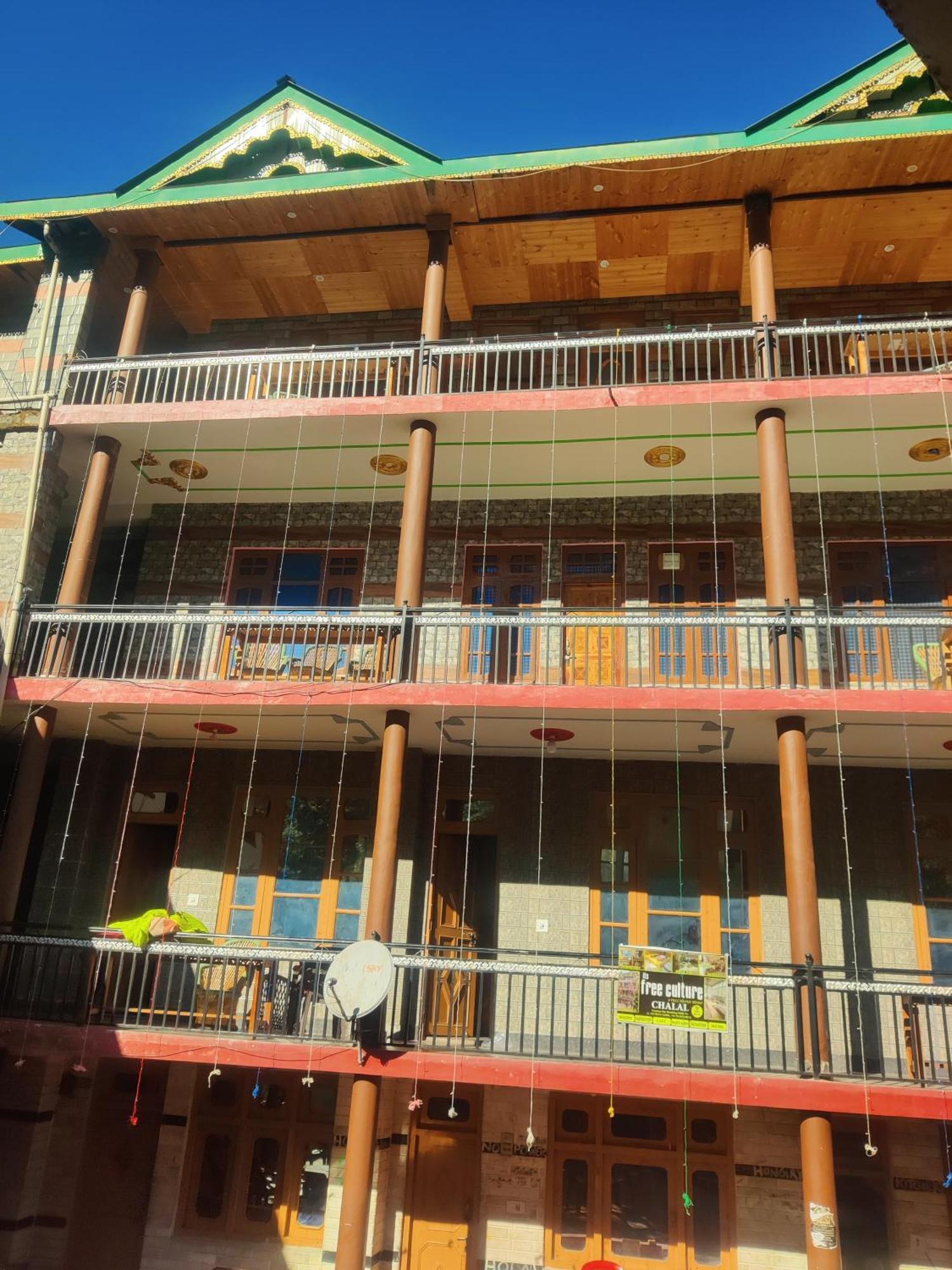 Chalo Chhalal Hotel & Cafe Kasol Εξωτερικό φωτογραφία