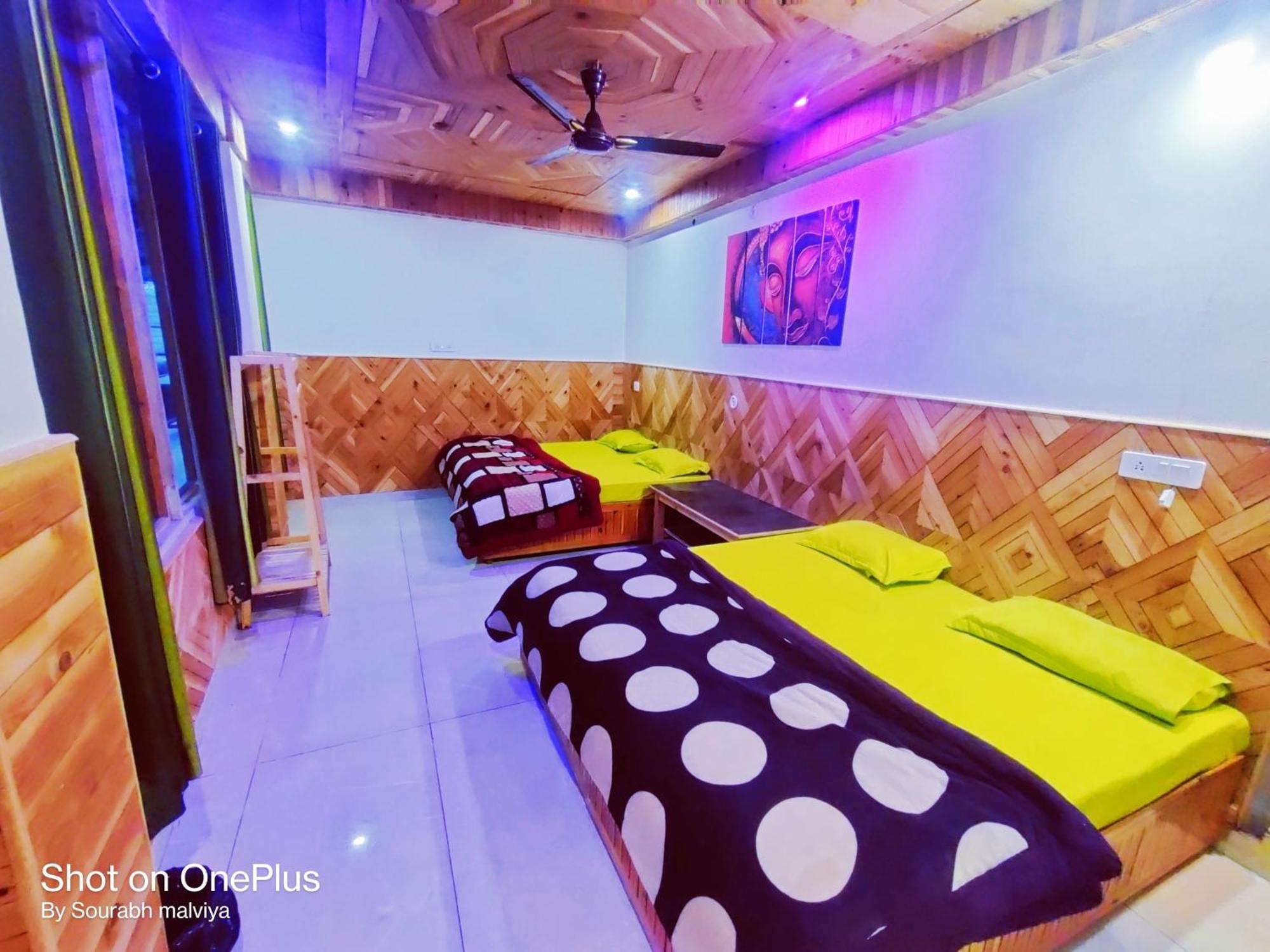 Chalo Chhalal Hotel & Cafe Kasol Εξωτερικό φωτογραφία