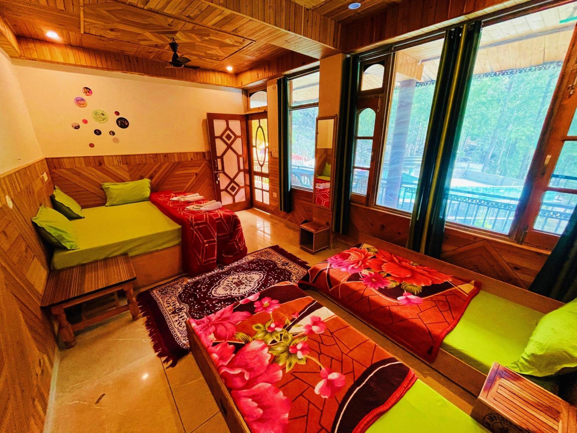 Chalo Chhalal Hotel & Cafe Kasol Εξωτερικό φωτογραφία